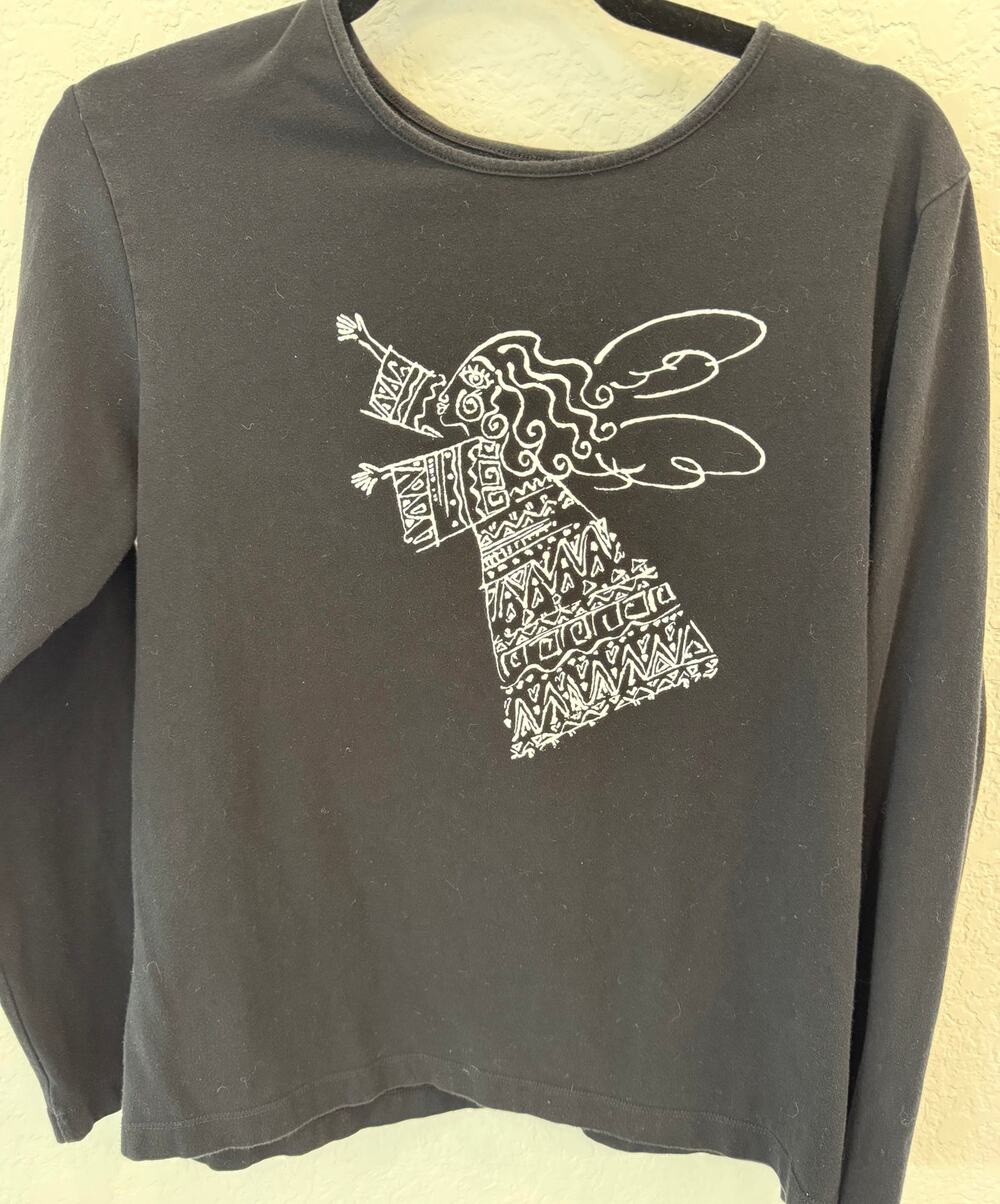 Chico's Black Follow Your Heart Angel Graphic Top Long Sleeve size L